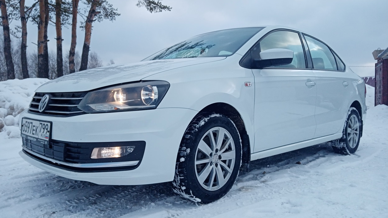 Volkswagen Polo Sedan 1.6 бензиновый 2018 | 2018 Белый Highline на DRIVE2