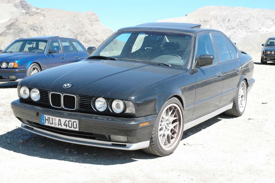 Bmw m technic. BMW e34 m Technic. BMW m5 e34. БМВ м5 е34. БМВ е34 м тех.