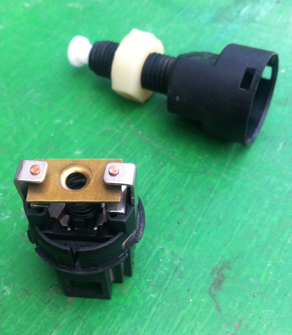 постоянно горит чек, прошу помощи знающего. — Lada Приора хэтчбек, 1,6 ...