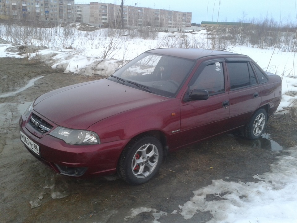 Daewoo Nexia 150 вишнёвая