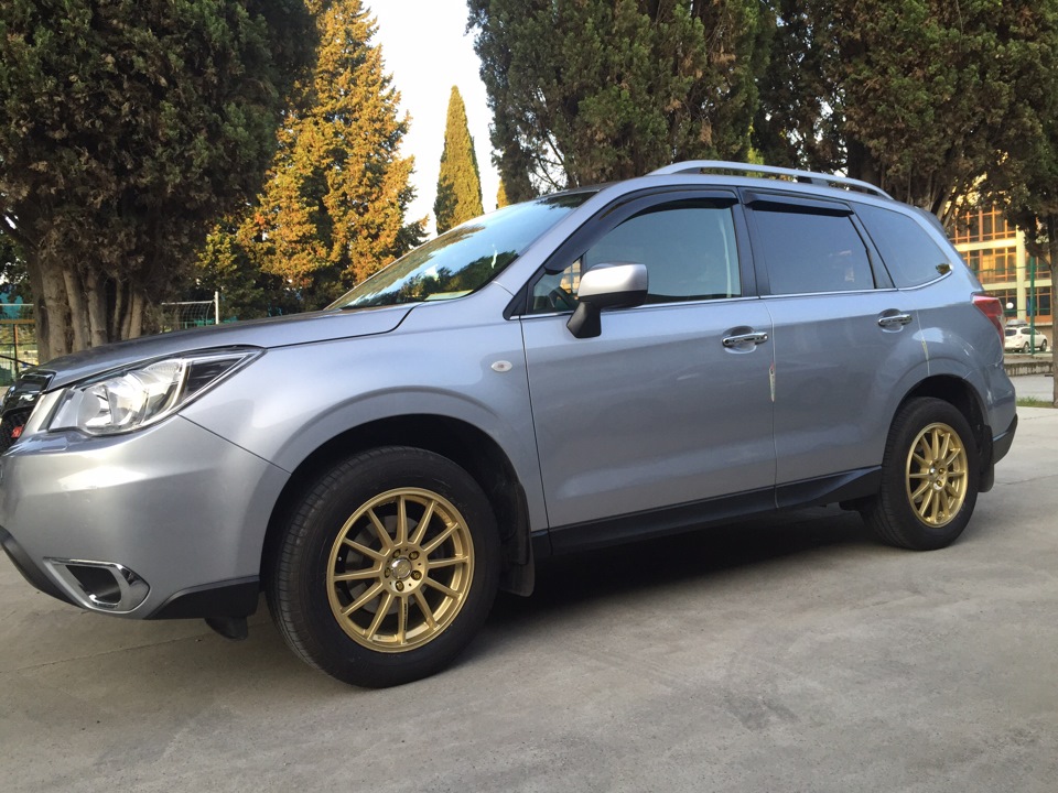 Forester r17