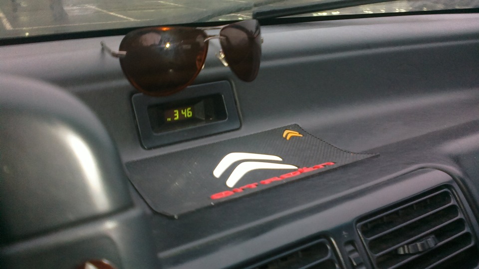 Наклейки на заднее стекло — Citroen ZX, 1,4 л, 1995 года | аксессуары ...