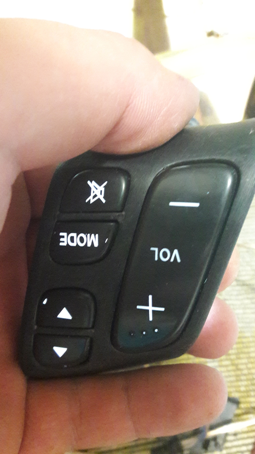 кнопки на руль мазда 6 gg. кнопки на руль мазда 6 gg. блок кнонок на руле мазда3 поколение 2. кнопки руля мазда 3 bk. дополнительные кнопки mazda 6 gg.