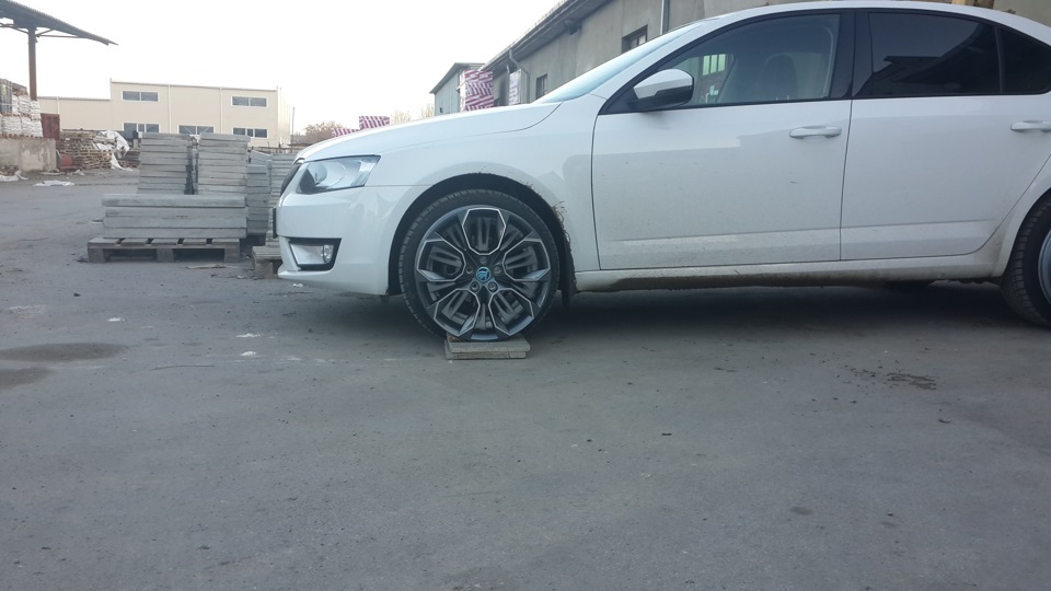Подставил №1 — Skoda Octavia A7 Mk3