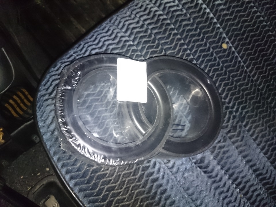 Замена щёток дворников, и щёток генератора и установка межвитковых ...