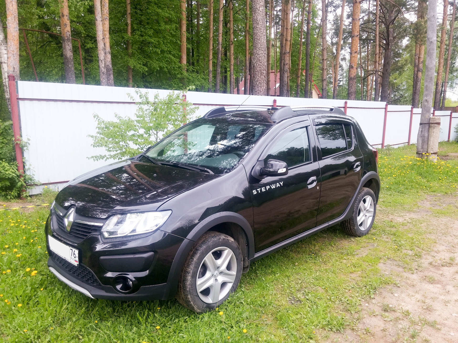 Сезонная защита (часть 2), Нанесение воска Fusso Coat 12 Months. — Renault  Sandero Stepway (2G), 1,6 л, 2015 года | стайлинг | DRIVE2