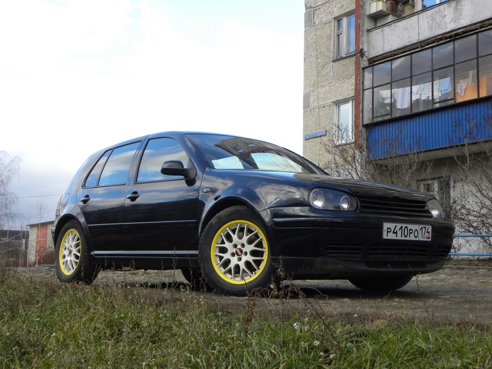 Обклейка продолжается, плюс пара фото на зимних колёсах — Volkswagen ...