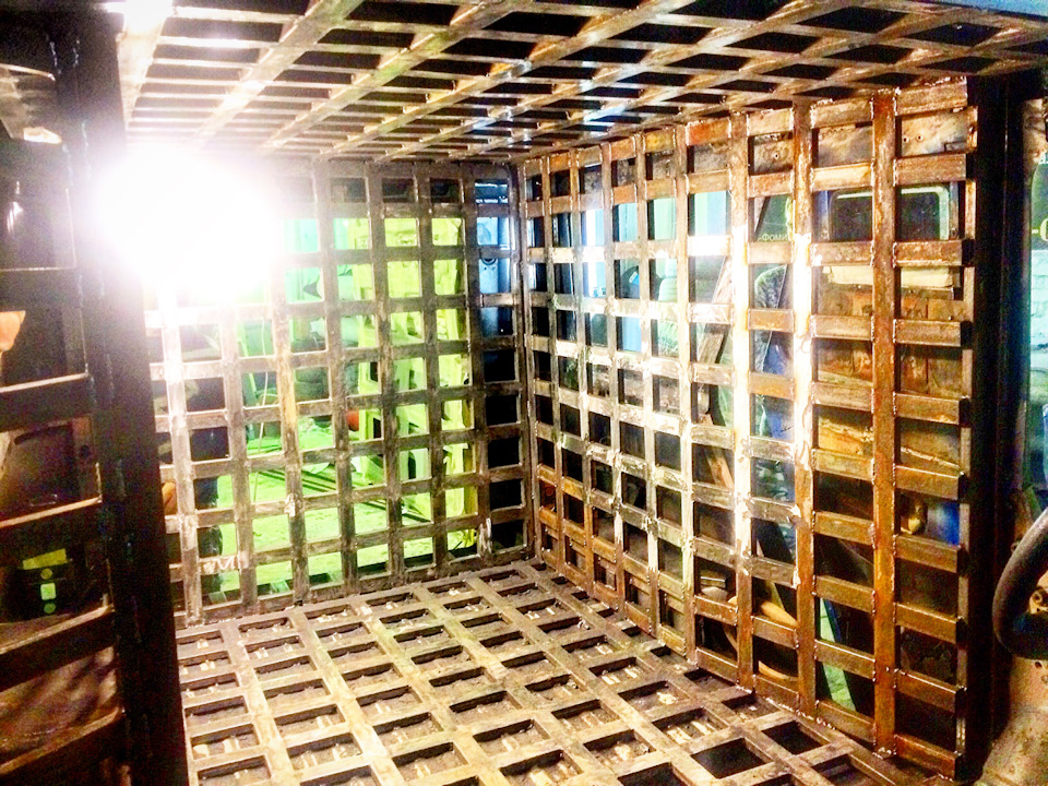 Подняли стены и присьупаем к следующему этапу. Хантер морпеха. Бмп5 ...