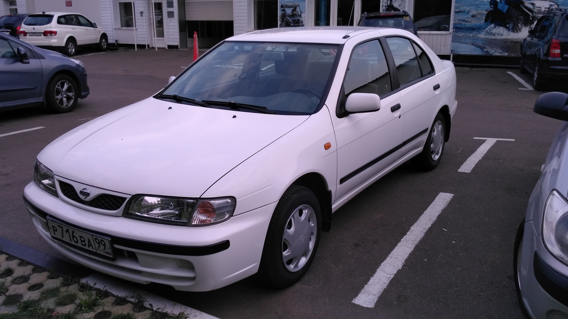 Nissan Almera I (N15) 1.6 бензиновый 1998 | 