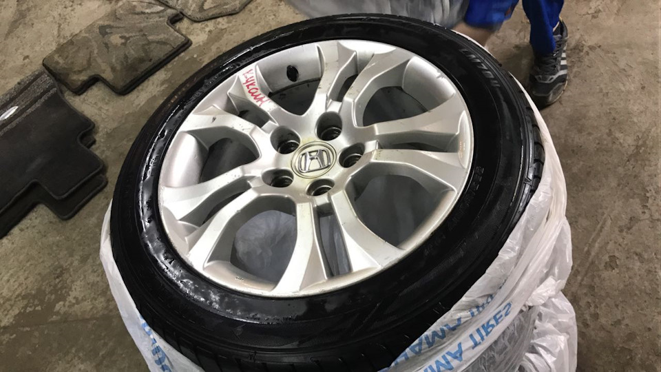 Лето Dunlop LM704 на ориг.дисках р17 — Honda Legend (KB), 3,5 л, 2006 ...
