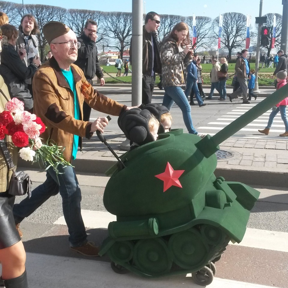 70 лет Великой Победы! Супер дед )))Его внуки точно не перепутают кто ...