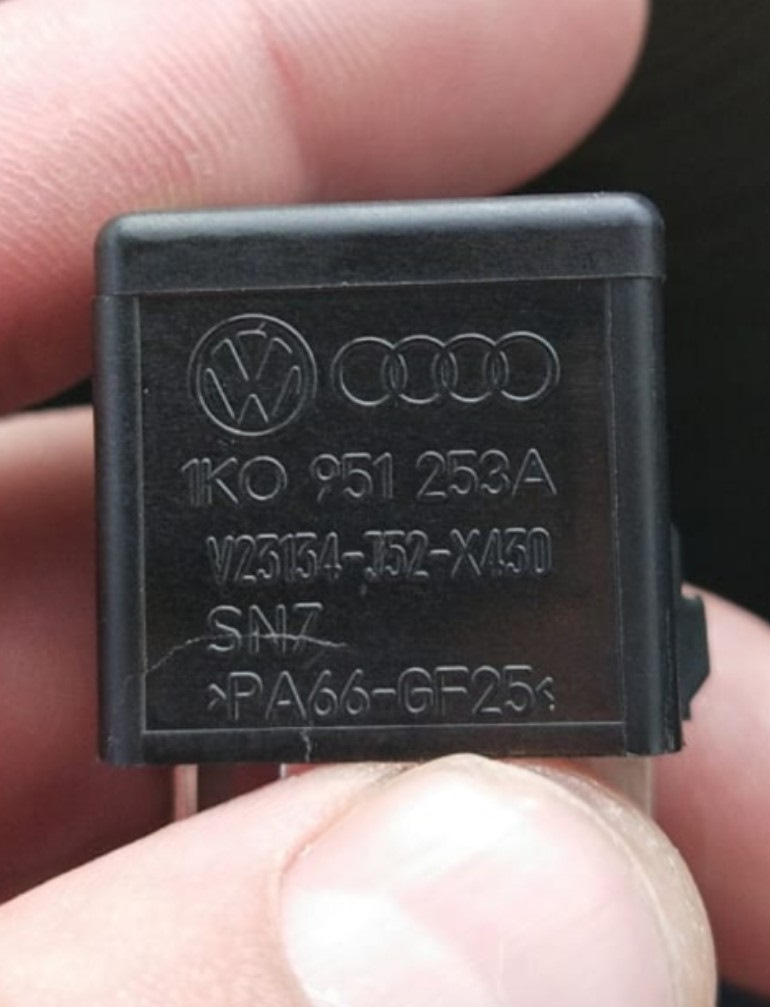 Горит индикатор ручника(проблема решена) — Volkswagen Jetta V, 1,6 л ...