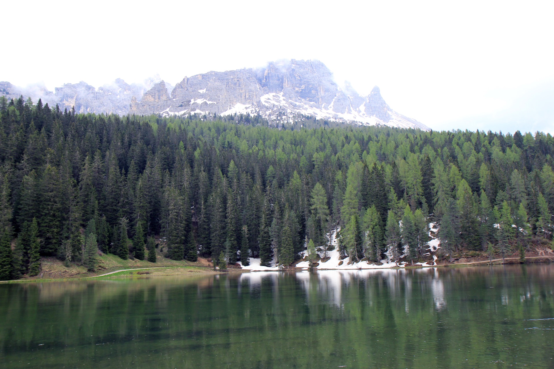 Lago di Carezza город