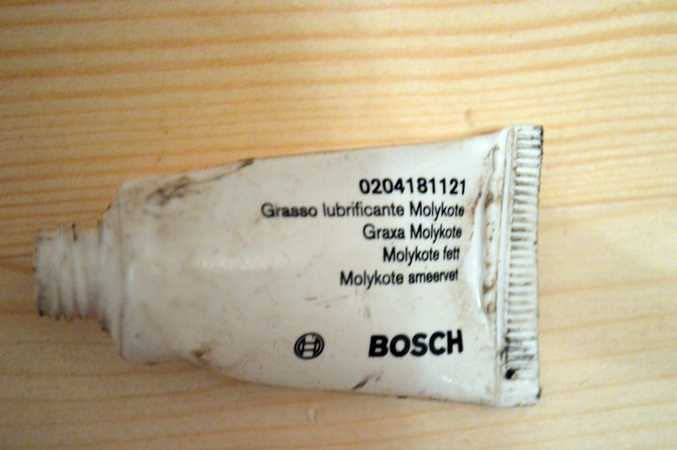 BOSCH 0204181121 — Toyota Avensis II