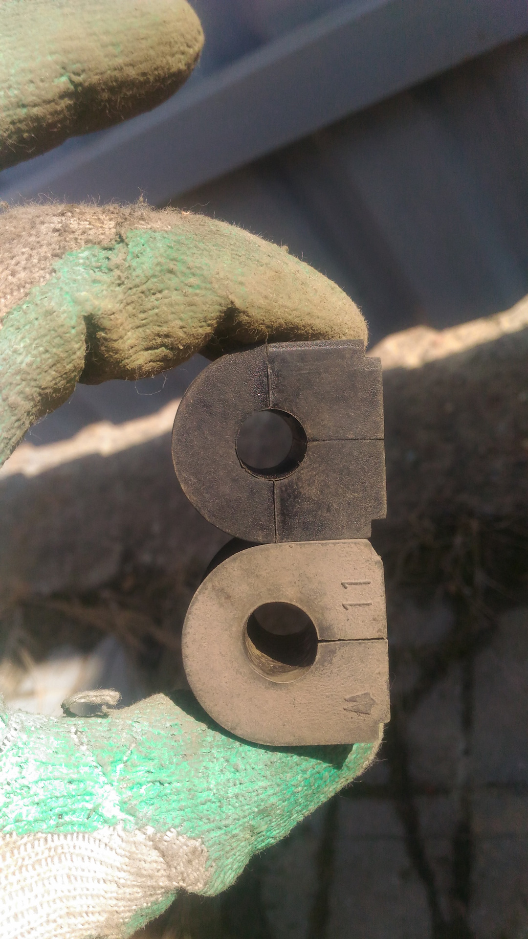 Замена задних втулок стабилизатора — Honda Civic 4D (8G), 1,8 л, 2008 ...