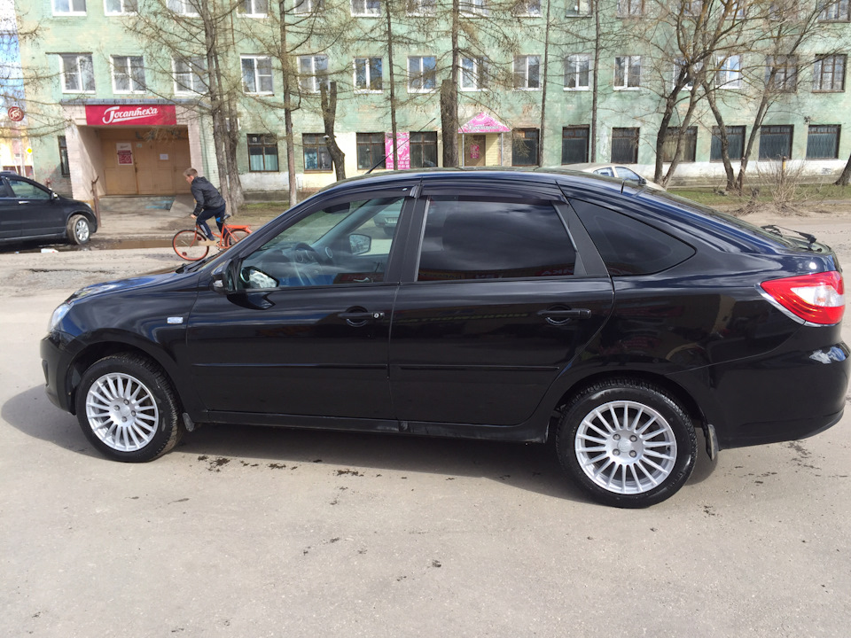 Диски — Lada Гранта Лифтбек (1G), 1,6 л, 2014 года | колёсные диски ...