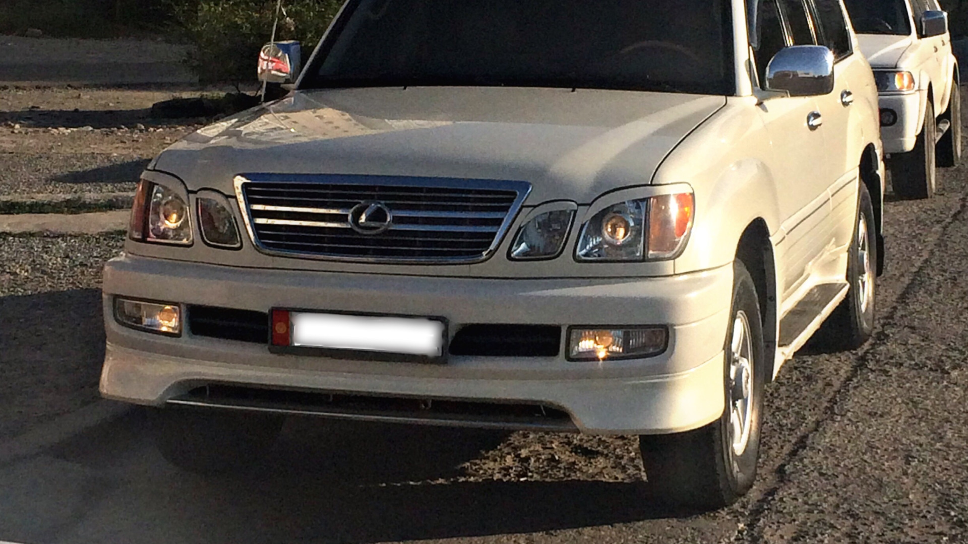 Lexus LX (UZJ100) 4.7 бензиновый 2002 | Рэкетир 