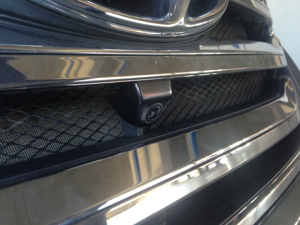 Новый девайс - камера переднего обзора. - Toyota Land Cruiser 200, 4,5 л, 2015 г