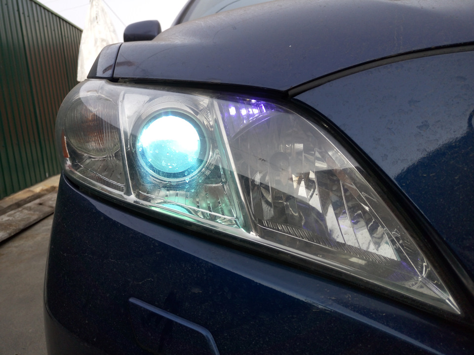 Фиолетовые габариты — Toyota Camry (XV40), 2,4 л., 2007 года | стайлинг ...