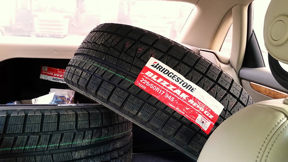 Bridgestone blizzak revo gz. Bridgestone Blizzak Revo GZ 92s 2019. Blizzak Revo GZ Форд Мондео 4. 195 60 15 Bridgestone Blizzak Revo GZ 91q. Бриджстоун 788.