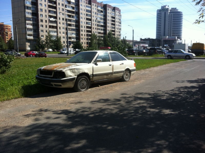 Брошенный питер. Группа Красносельский район в Петербурге брошенные автомобили.