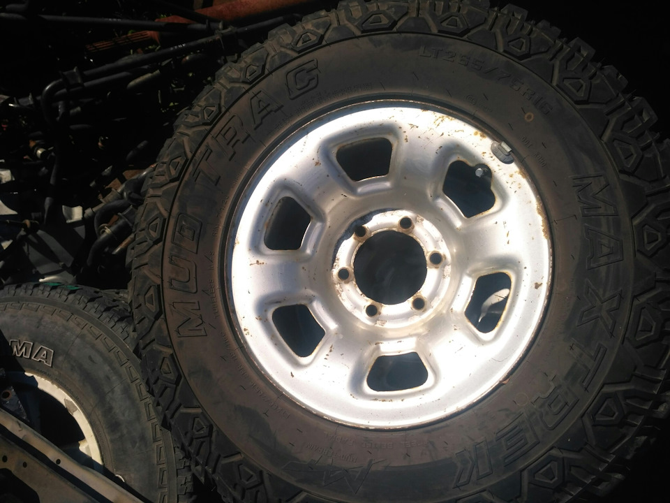 Продам колеса на грязевой резине 265/75 16 — Pajero parts на DRIVE2