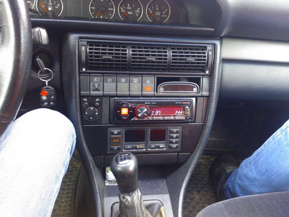 Магнитола — Audi A6 (C4), 2,6 л, 1996 года | автозвук | DRIVE2