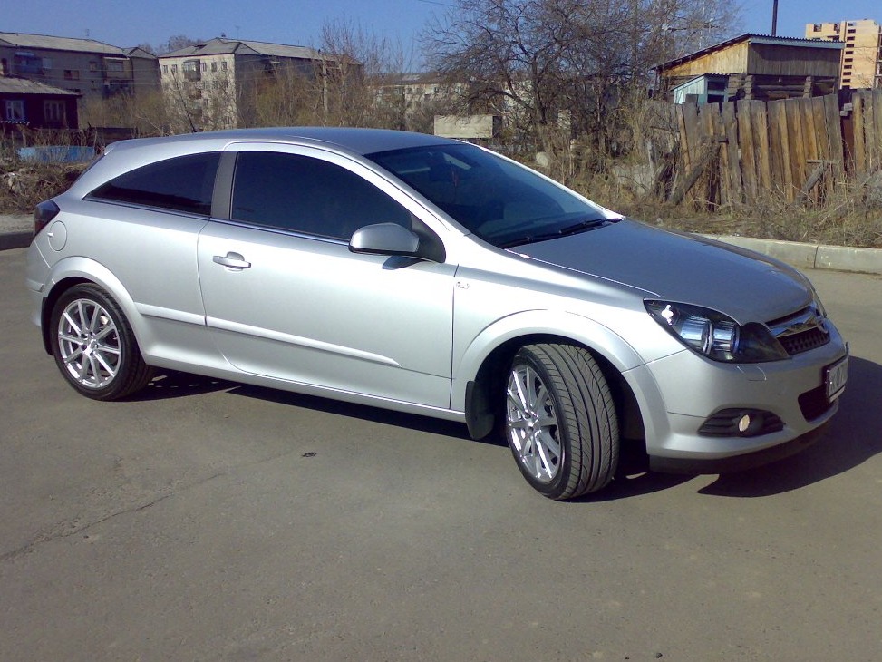 Opel Astra h GTC 2007 колеса