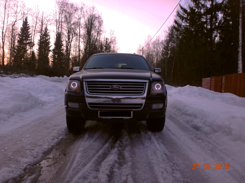 Фото в бортжурнале Ford Explorer (4G)