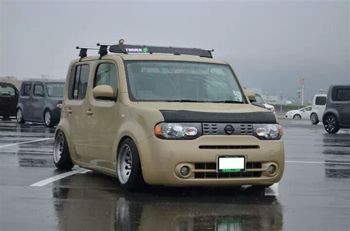 Nissan Cube z12 stance