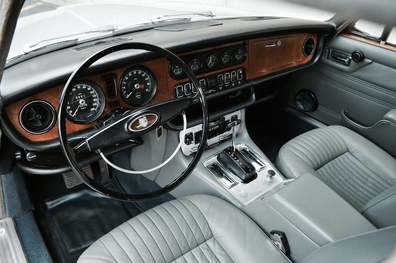 Jaguar xj6 1973