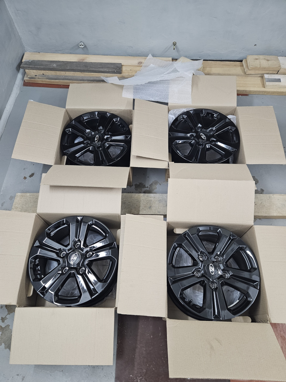 Диски — Lada Niva Travel, 1,7 л, 2023 года | колёсные диски | DRIVE2