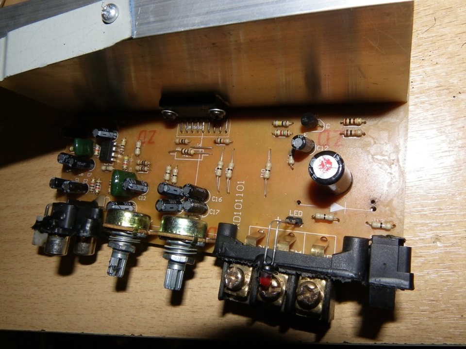 Фото в бортжурнале Audi A4 Avant (B6). Запчасти на фото: D101101