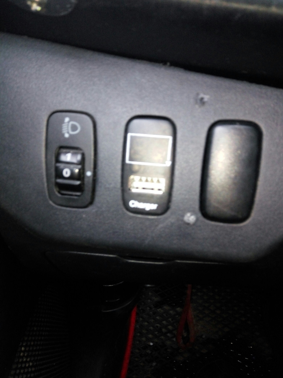 Си-Би + зарядка 2.1А — Mitsubishi Lancer X, 1,5 л, 2007 года ...