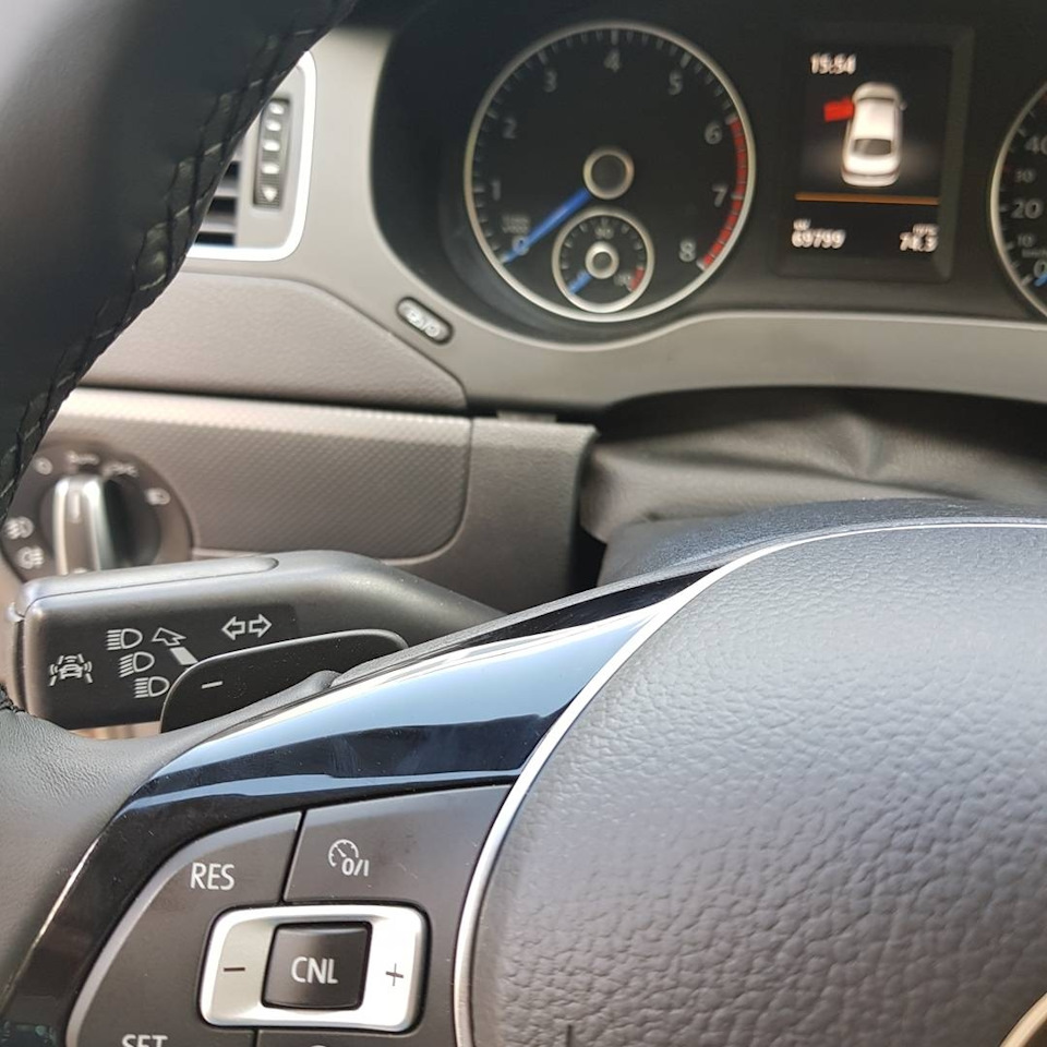 Новый руль, с подогревом и кнопками круиза — Volkswagen Jetta VI, 3,6 л ...