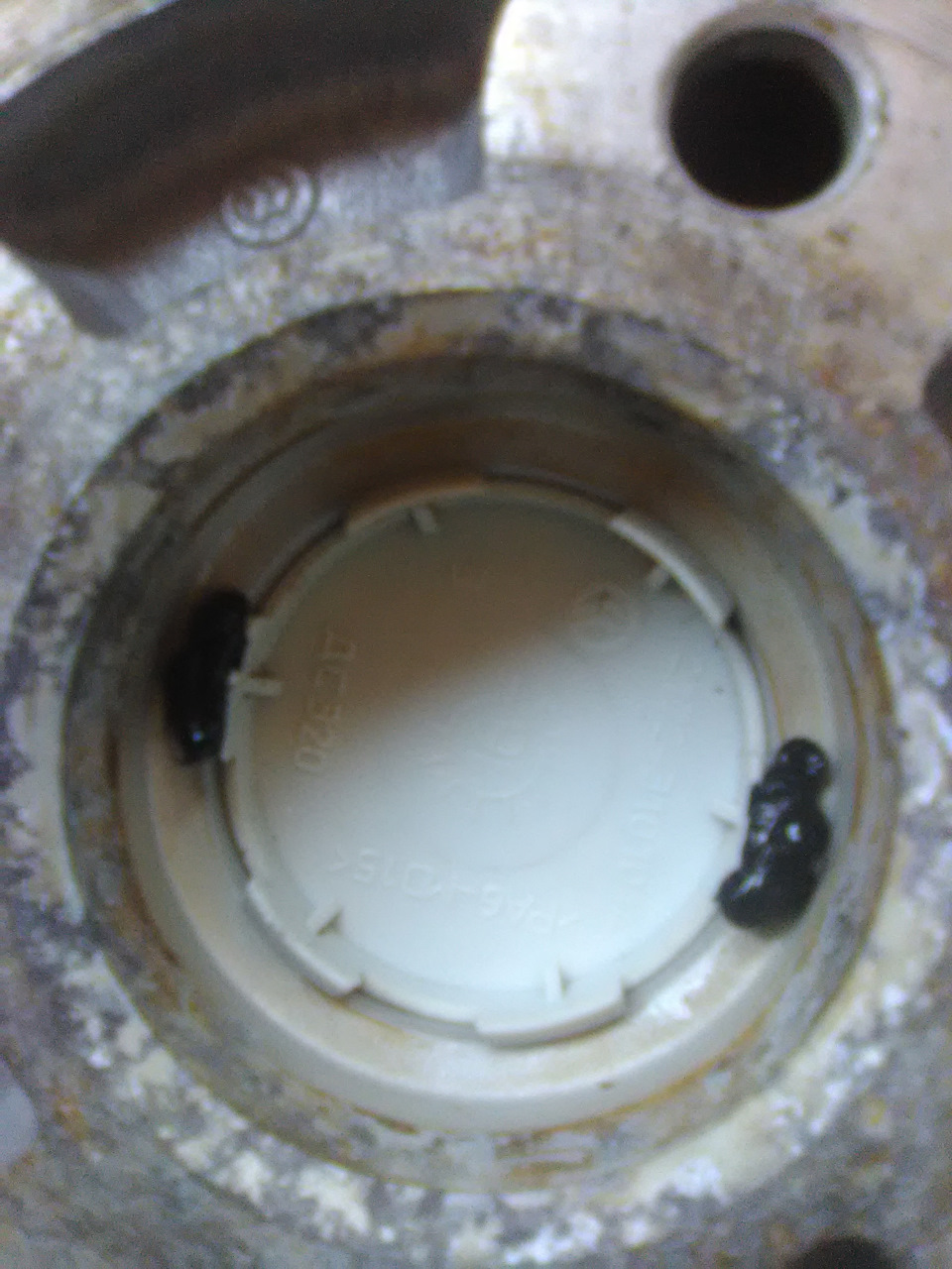 Чтобы не ржавело. — Lada Largus Cross, 1,6 л, 2016 года | колёсные ...