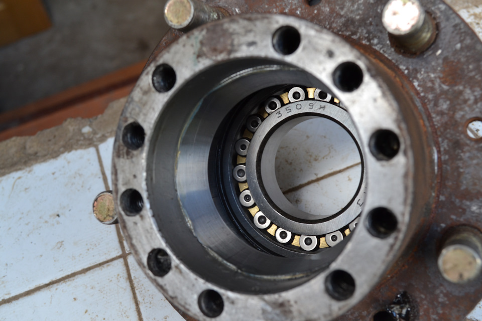 Как заменить задний ступичный подшипник на УАЗ Хлеб?