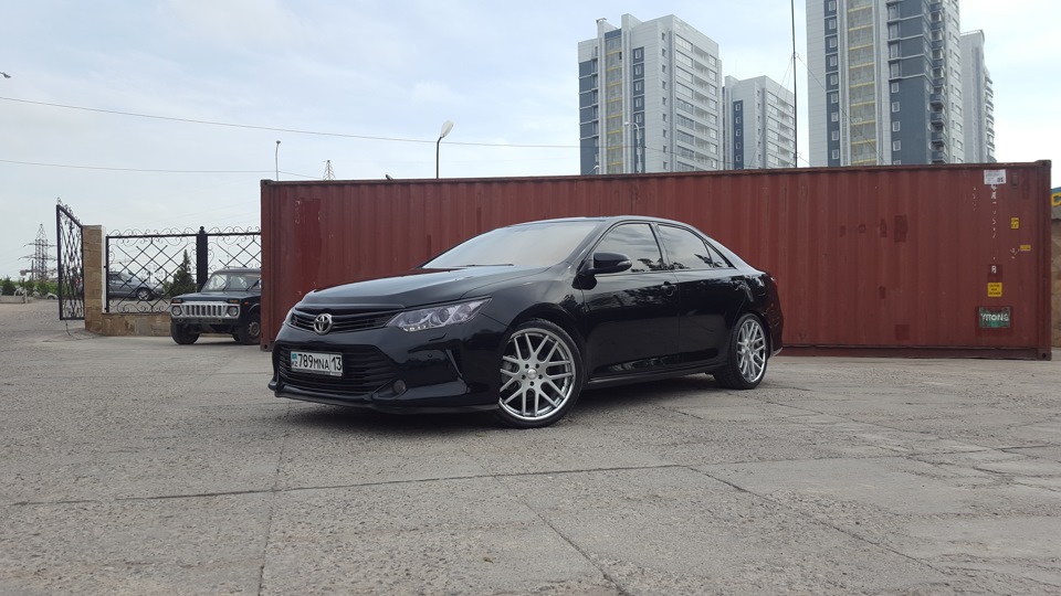 Камри 55 на 18 дисках фото Фото новых колёс и чистой машины! - Toyota Camry (XV50), 2,5 л, 2013 года колёсн