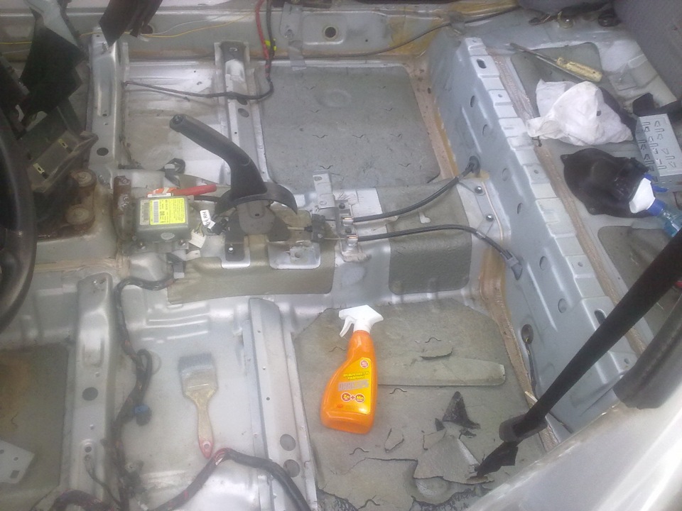 перед сборкой — Mitsubishi Carisma