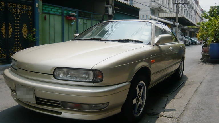 Nissan Presea 1990