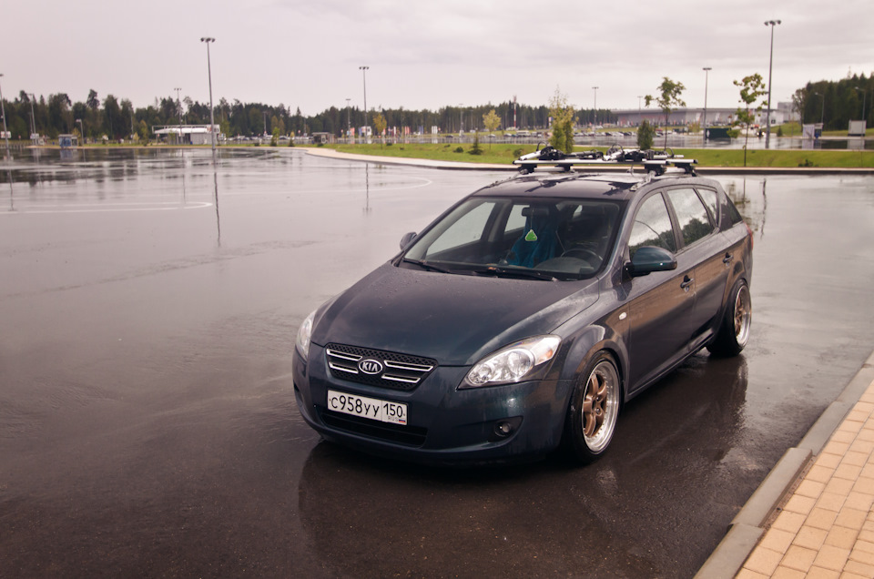 kia ceed stance