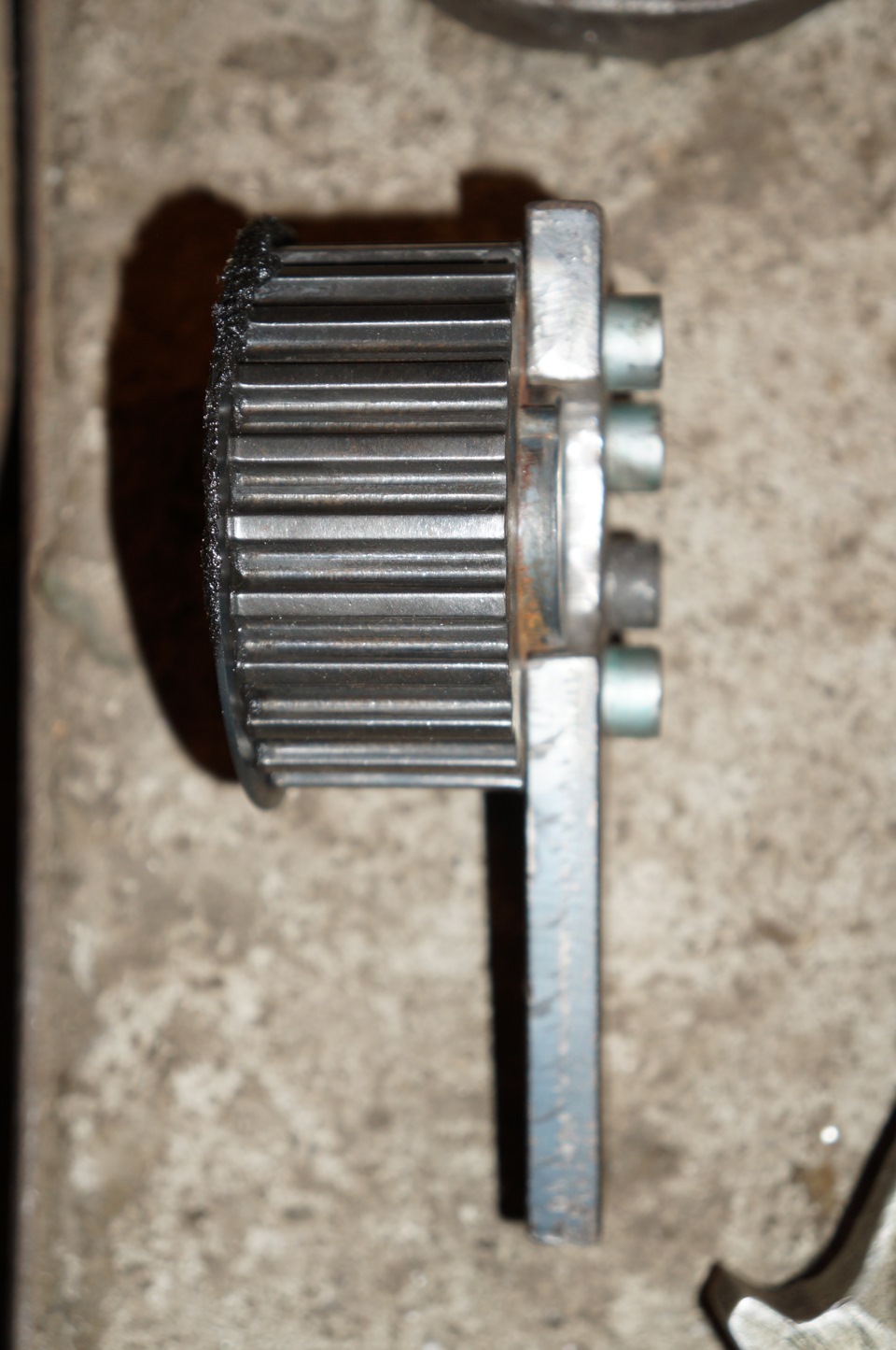 …на выступ надевается труба длиной 1,5 метра. Позже выложу чертежи — Audi A6 (C5)