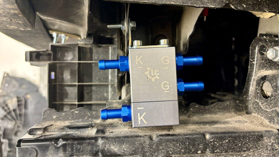 Фото в бортжурнале Toyota Camry (XV70)