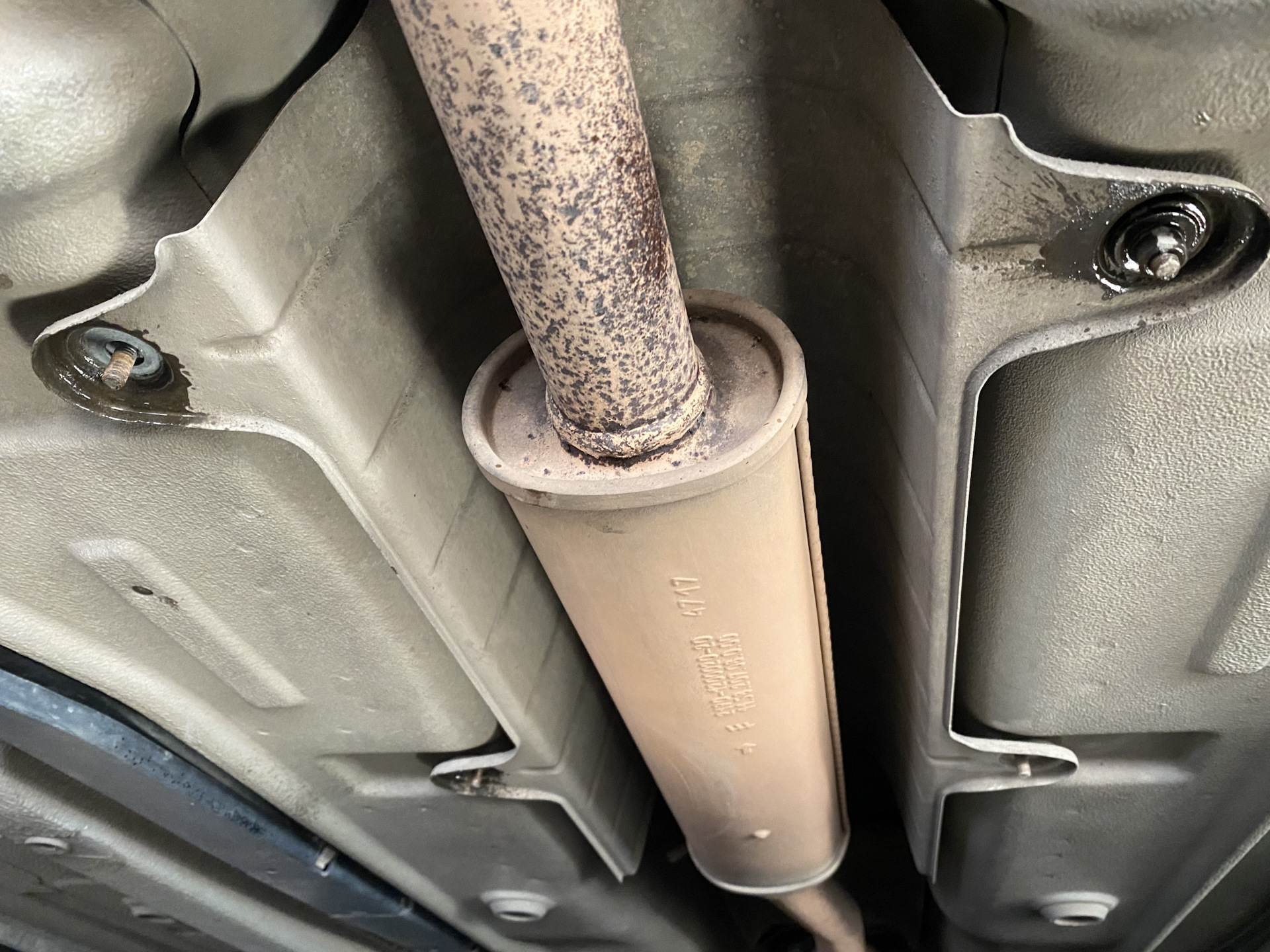 Подтянул ручник или как хотел сэкономить на СТО — Lada Гранта лифтбек ...