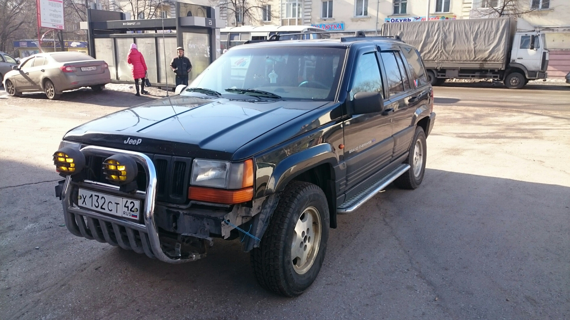Гранд чероки задний. Jeep Grand Cherokee ZJ 1998. Jeep Cherokee 1998. Джип Гранд Чероки 1998. Jeep ZJ 5.9.