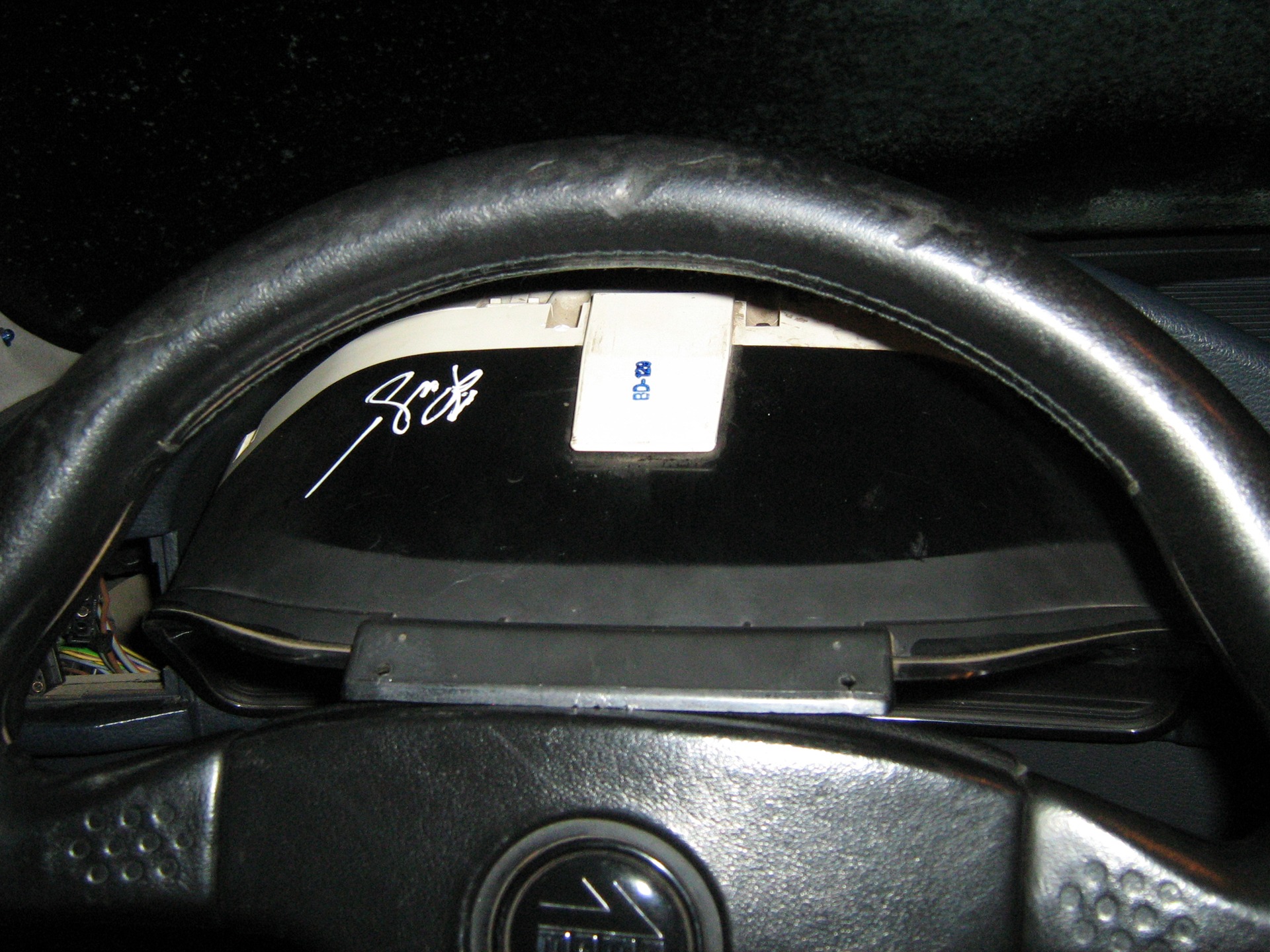 Замена лампочек в переключателе света и туманок — BMW 5 series (E34), 2 ...