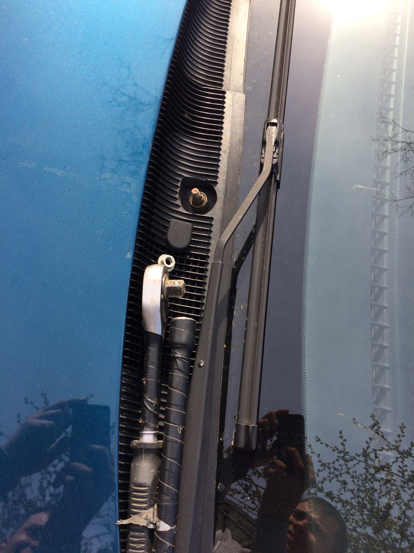 Покрасил дворники — Mazda 6 (1G) GG, 1,8 л, 2007 года | своими руками ...