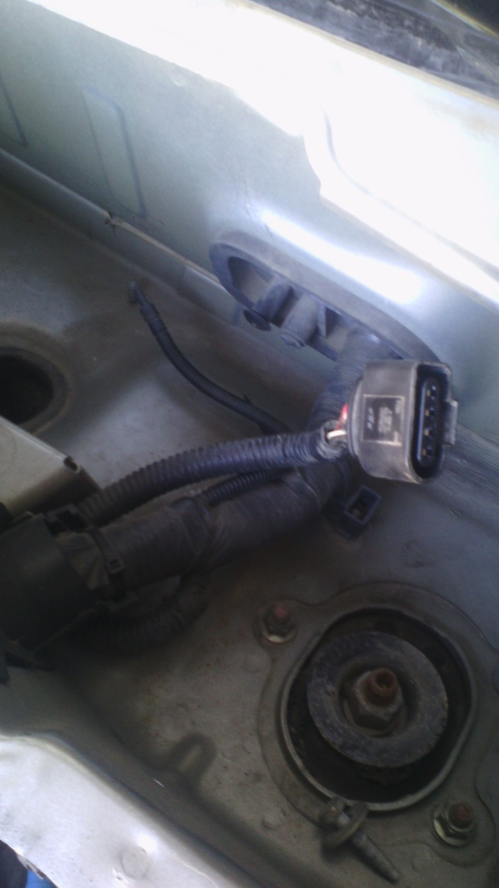 Решил смазать трапецию дворников а там!.. — FIAT Doblo (2G), 1,3 л ...