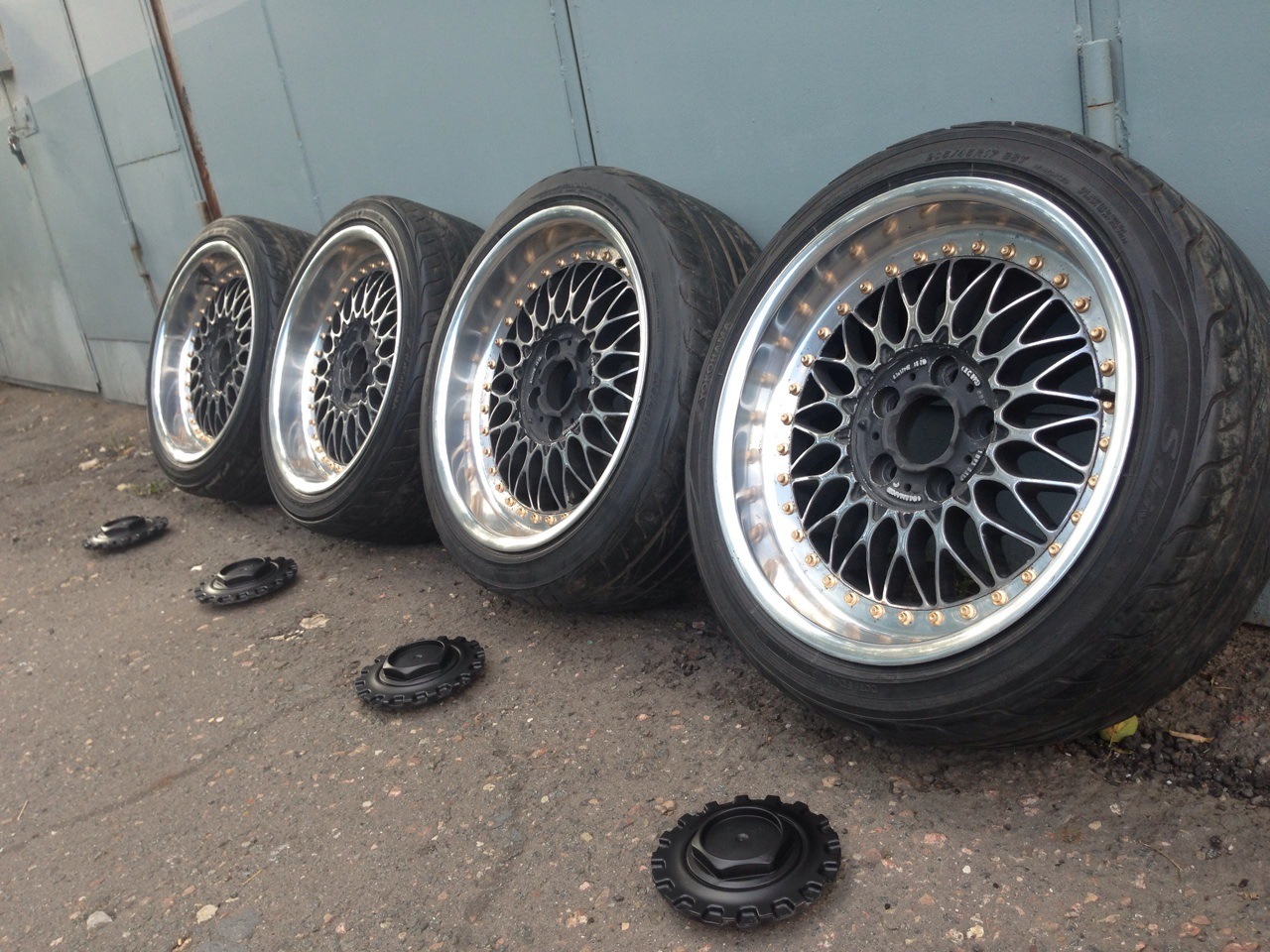 Диски вместе. BBS RC 090 r15. BMW e36 BBS rc090. BBS RS 090 r17. BBS r17 Mark 90.