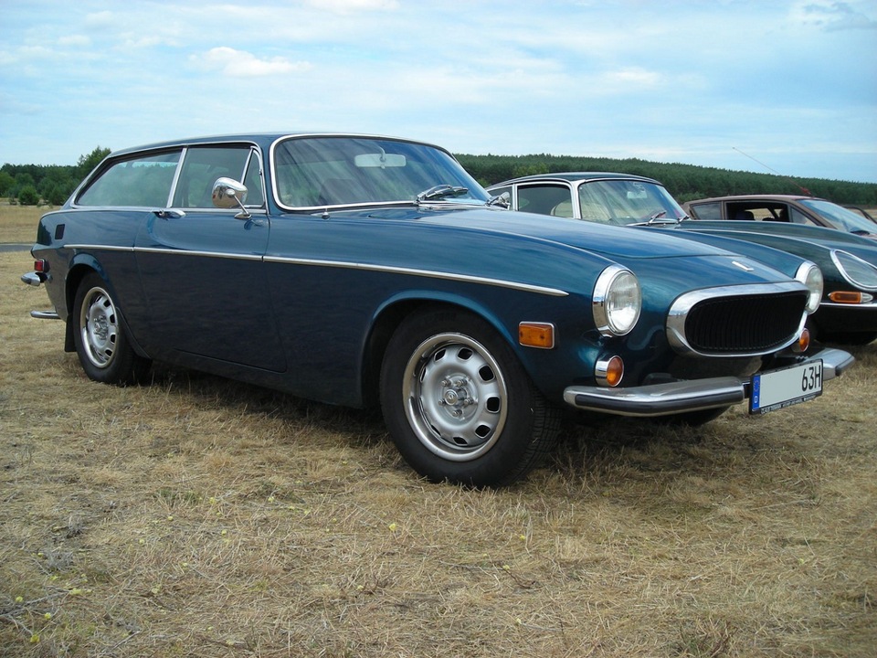 Volvo p3. Volvo p1800es. Вольво 1800 es. Volvo p1800 shooting Brake. Volvo 1800es 1972.